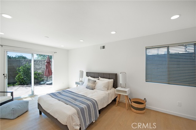 Detail Gallery Image 11 of 17 For 35 Deerborn, Aliso Viejo,  CA 92656 - 4 Beds | 2/1 Baths