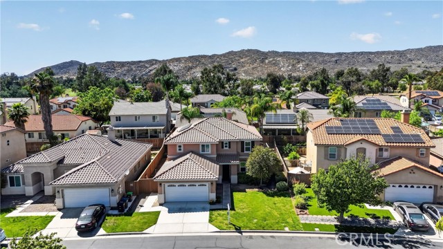 183 La Amistad, Hemet CA: https://media.crmls.org/medias/68728e83-74dc-4d69-b99a-9579813f7ae5.jpg