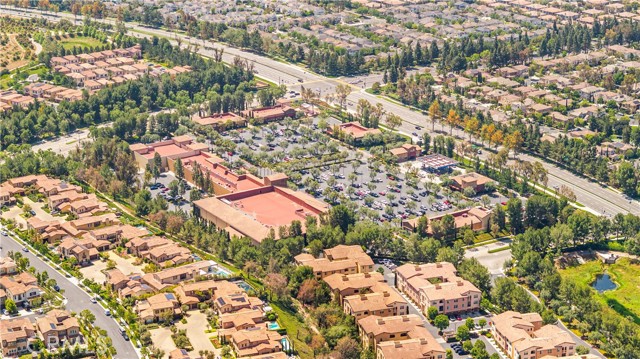 111 great oak, Irvine CA: https://media.crmls.org/medias/68733e68-bc80-4885-a7f8-95a96f20f96f.jpg