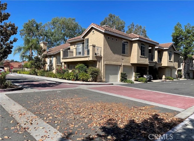 8215 E White Oak, Orange CA: https://media.crmls.org/medias/68734ad1-a793-4e60-ae92-d63e037a6098.jpg