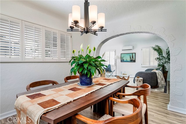 143 Roycroft Avenue, Long Beach CA: https://media.crmls.org/medias/687394ef-f375-44ce-a120-22e89f3d8803.jpg
