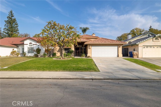 Detail Gallery Image 2 of 34 For 716 Harvest Creek Rd, Bakersfield,  CA 93312 - 3 Beds | 2 Baths