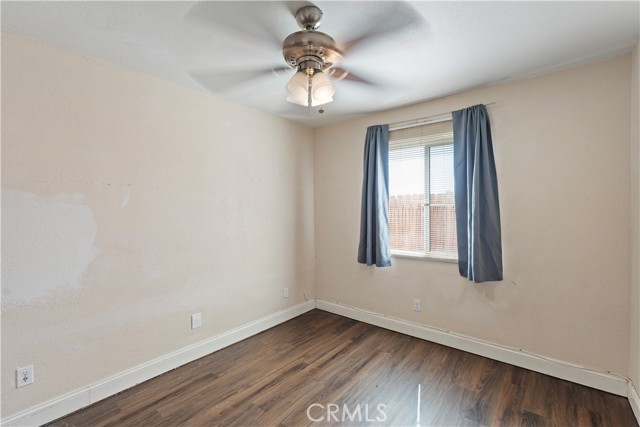 Detail Gallery Image 18 of 45 For 23859 South Rd, Apple Valley,  CA 92307 - 4 Beds | 2 Baths