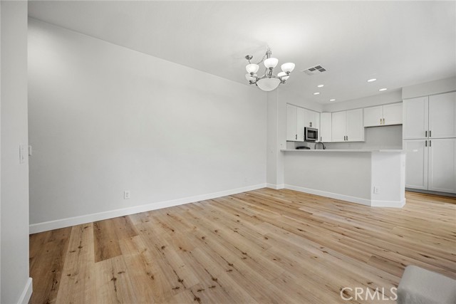 Detail Gallery Image 5 of 25 For 932 S Country Glen, Anaheim Hills,  CA 92808 - 2 Beds | 2 Baths