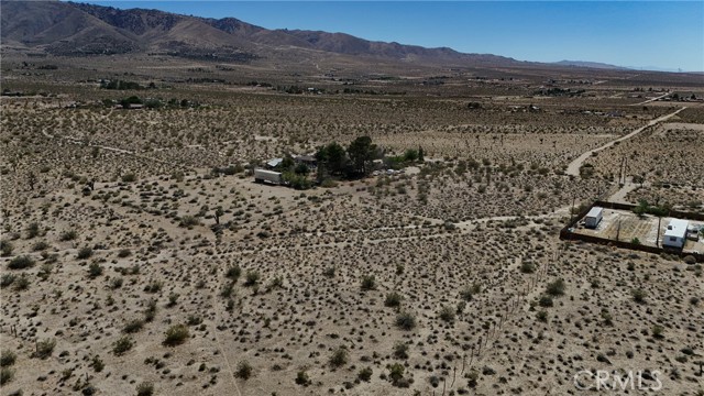 753 Yucca Street, Lucerne Valley CA: https://media.crmls.org/medias/68749d0f-dad1-4fcb-8dbc-53fd0e139af8.jpg