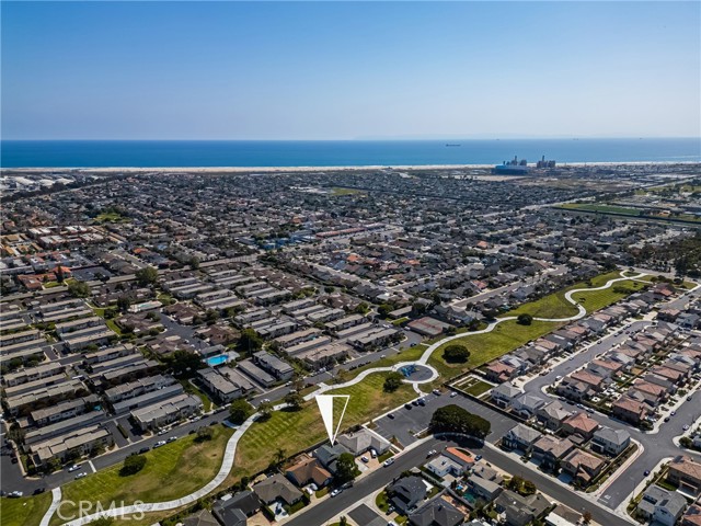 9802 Effingham Drive, Huntington Beach CA: https://media.crmls.org/medias/6874dbbe-e345-410c-8922-2de1a6f68111.jpg