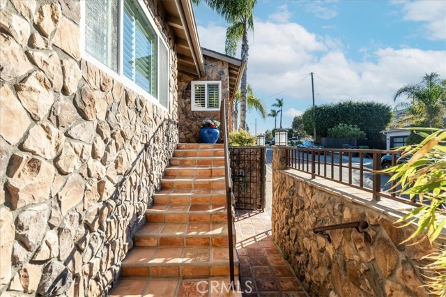 3616 Elm Avenue, Manhattan Beach, California 90266, 3 Bedrooms Bedrooms, ,2 BathroomsBathrooms,Residential,Sold,Elm,SB22239127