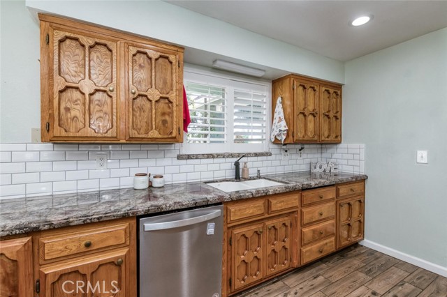 Detail Gallery Image 16 of 38 For 6732 E Harvey, Fresno,  CA 93727 - 3 Beds | 2 Baths