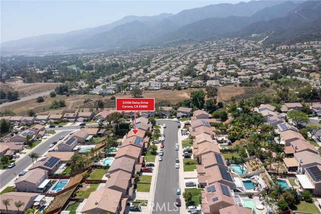 23306 Daisy Drive, Corona CA: https://media.crmls.org/medias/6875eebd-8a8e-4818-ad0c-9a1b96ada2ea.jpg