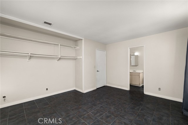 Detail Gallery Image 25 of 46 For 9941 Granite Hill Dr, Jurupa Valley,  CA 92509 - 4 Beds | 2 Baths