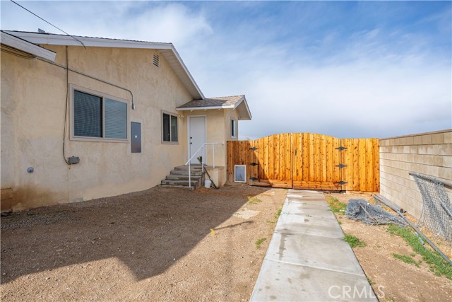 Detail Gallery Image 7 of 53 For 9404 Mesa, Lucerne Valley,  CA 92356 - 2 Beds | 1 Baths