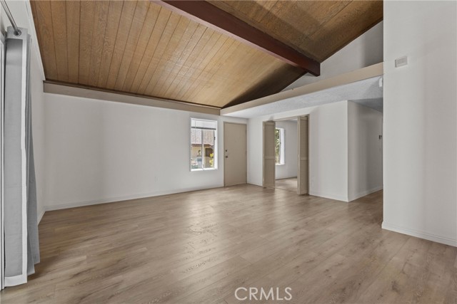 1457 Fredericks Lane, Upland CA: https://media.crmls.org/medias/6876feec-401e-4df9-a6d0-bf4677102196.jpg