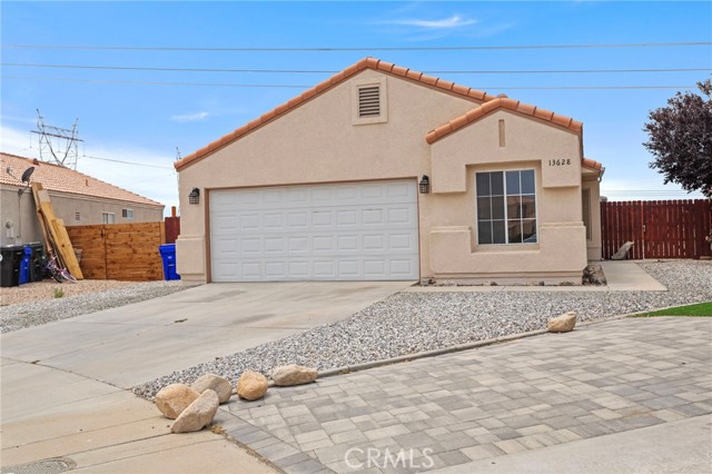 Detail Gallery Image 3 of 26 For 13628 Monterey, Victorville,  CA 92392 - 2 Beds | 2 Baths