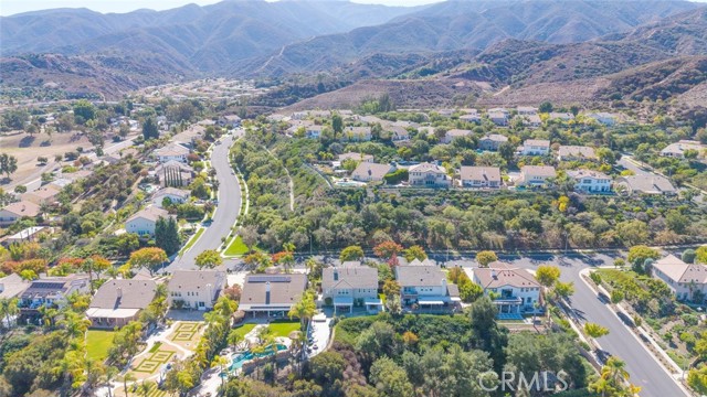 Detail Gallery Image 60 of 61 For 1455 Deer Hollow, Corona,  CA 92882 - 5 Beds | 3/1 Baths