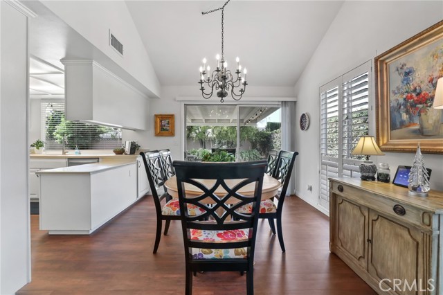 3122 Ruth Elaine Drive, Rossmoor CA: https://media.crmls.org/medias/6877a6ca-e2e7-42cd-ba90-6def66389182.jpg