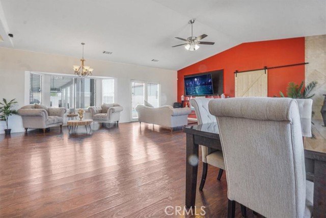 18760 Otomian Road, Apple Valley CA: https://media.crmls.org/medias/6878af9a-c197-474c-8d7c-bc4e2dbcea86.jpg