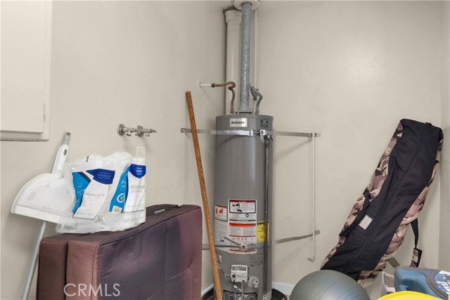 135 S Alfred Street, Coalinga CA: https://media.crmls.org/medias/6878e37b-b5cc-4fb2-a76d-598510844994.jpg