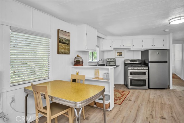 Detail Gallery Image 4 of 27 For 8522 Quarterhorse Ln, Lower Lake,  CA 95457 - 2 Beds | 2 Baths