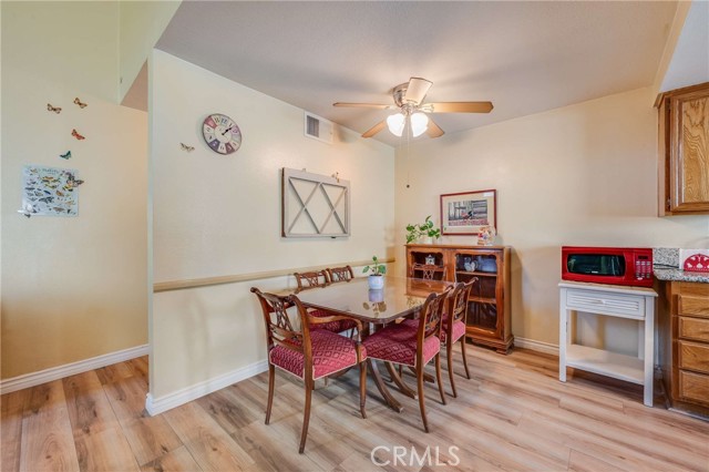 Detail Gallery Image 7 of 28 For 3154 E Palm #53,  Fullerton,  CA 92831 - 2 Beds | 2 Baths