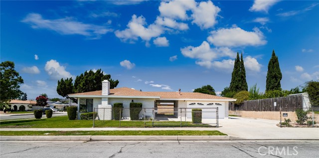 1644 Bradford Drive, Glendora CA: https://media.crmls.org/medias/687a4ebd-aa19-486d-838c-1e176833103d.jpg