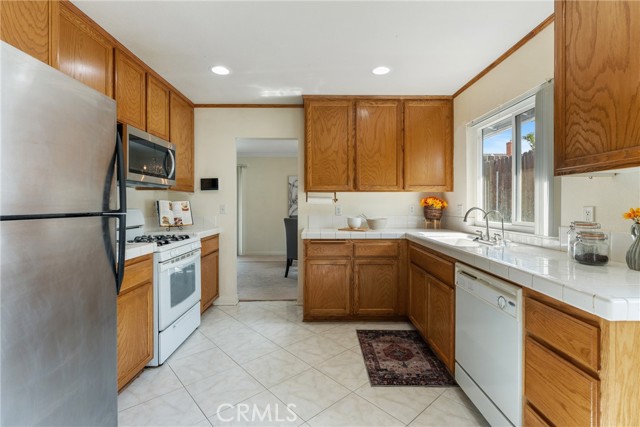 35230 San Carlos Street, Yucaipa CA: https://media.crmls.org/medias/687aea4c-8310-4465-841f-7f97fe7a6bf9.jpg