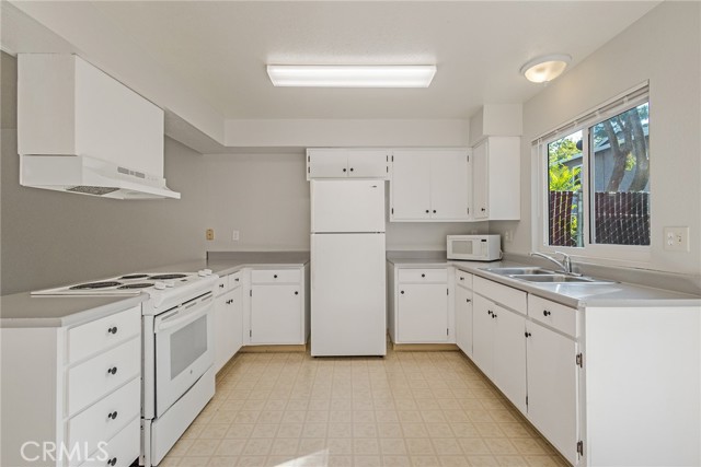 Detail Gallery Image 12 of 29 For 811 W 2nd, Chico,  CA 95926 - – Beds | – Baths