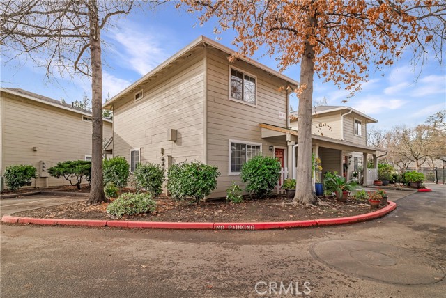 Detail Gallery Image 2 of 44 For 2055 Amanda Way #46,  Chico,  CA 95928 - 3 Beds | 2 Baths