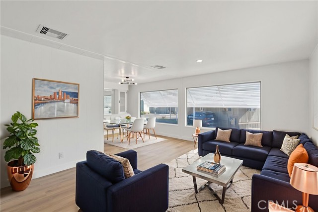 Detail Gallery Image 20 of 57 For 141 E Coronado Ln, Tustin,  CA 92780 - 3 Beds | 2 Baths