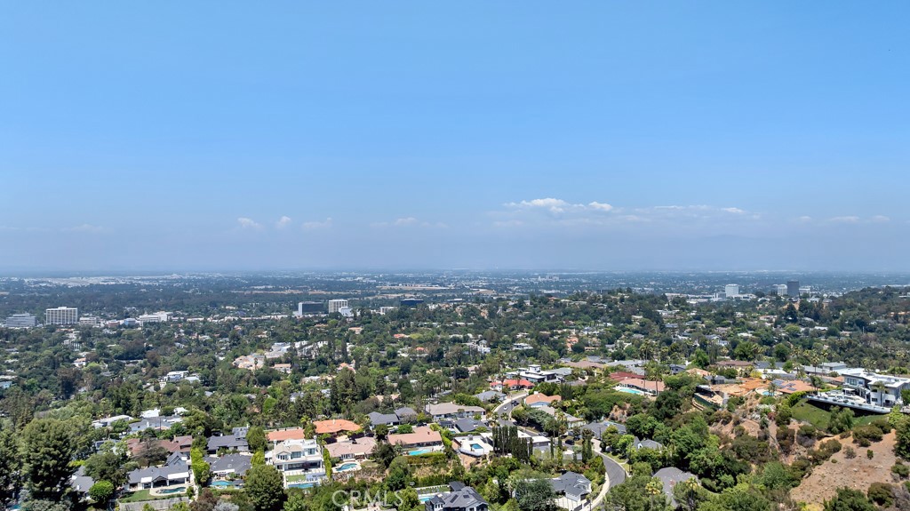 https://media.crmls.org/medias/687f30a5-ce24-41e2-8fcd-e5ee53727d10.jpg?preset=X-Large