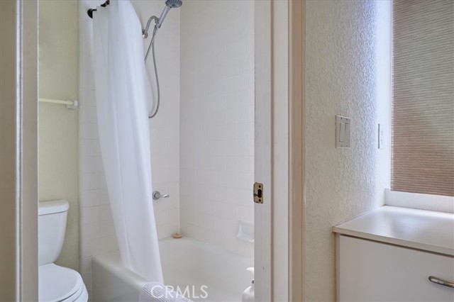 Detail Gallery Image 27 of 35 For 825 N Cleveland St #F,  Oceanside,  CA 92054 - 2 Beds | 2/1 Baths