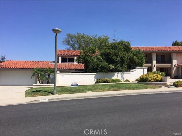 Serene cul-de-sac, individually walled & gated