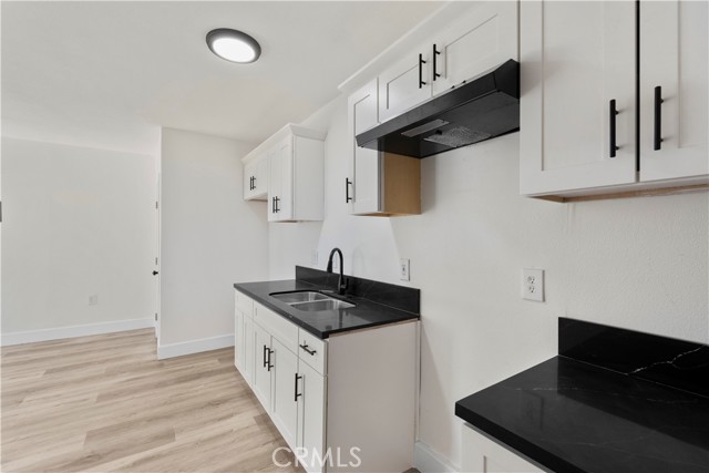 Detail Gallery Image 6 of 8 For 6810 Dorinda Dr, Riverside,  CA 92503 - 0 Beds | 1 Baths