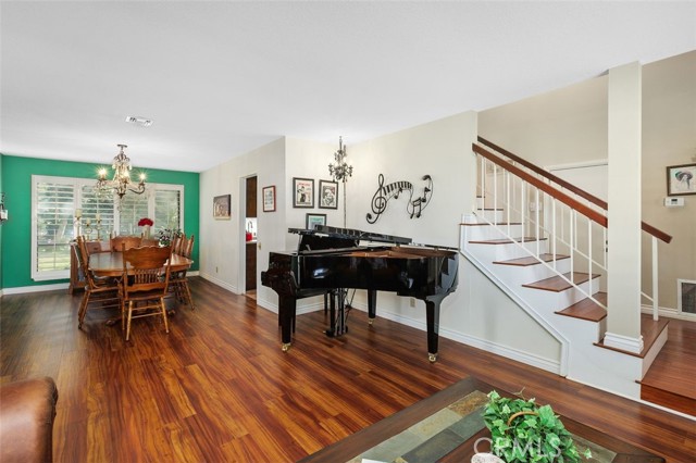 Detail Gallery Image 9 of 35 For 6140 Windemere Way, Riverside,  CA 92506 - 4 Beds | 2/1 Baths