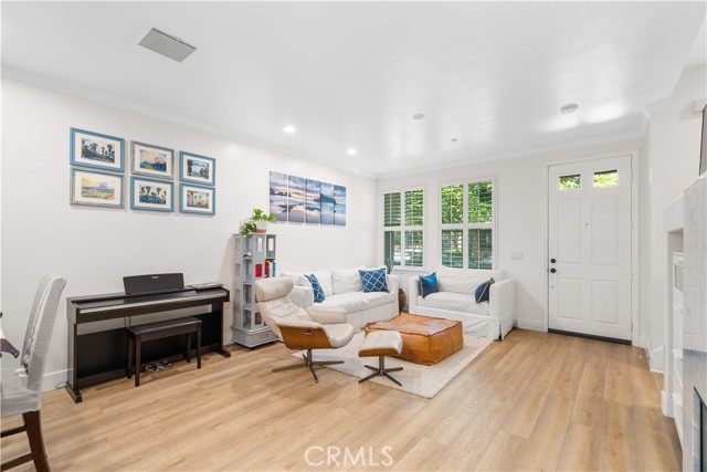 Detail Gallery Image 7 of 34 For 120 Jadestone, Irvine,  CA 92603 - 2 Beds | 2/1 Baths