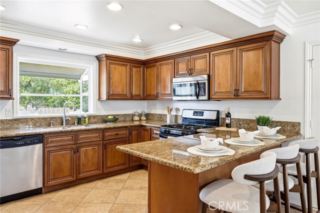 1110 E Meats Ave, Orange CA: https://media.crmls.org/medias/688570e0-e870-4f78-b0b6-f5f267f761d9.jpg