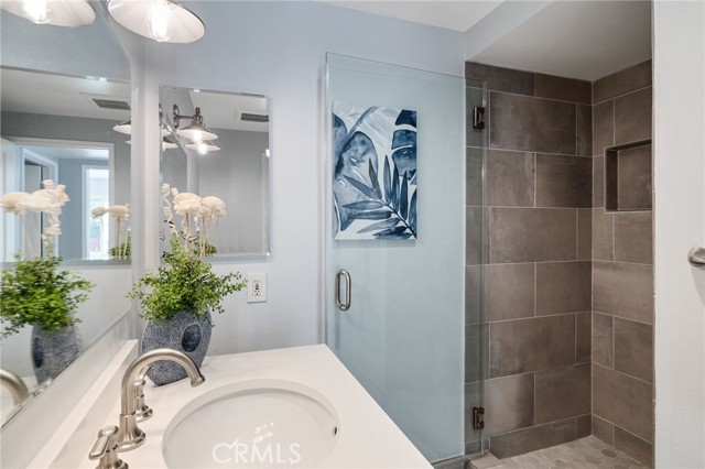 29104 Doverridge, Rancho Palos Verdes CA: https://media.crmls.org/medias/688600b5-4e9b-4b63-afff-2a3e89296a40.jpg