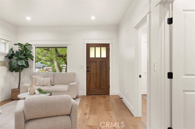 Detail Gallery Image 33 of 46 For 5850 Burwood Ave, Los Angeles,  CA 90042 - 3 Beds | 2 Baths