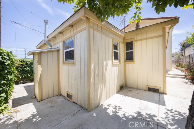 920 W Elberon Avenue, San Pedro CA: https://media.crmls.org/medias/68860f85-a76a-4495-a1ae-a298f32dedaa.jpg
