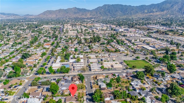 Image 24 of 30 For 12737 Cometa Avenue