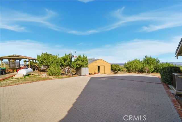 9385 Pinon Hills, Pinon Hills CA: https://media.crmls.org/medias/6886227d-fb07-42e6-87e4-351e71e6e8ef.jpg
