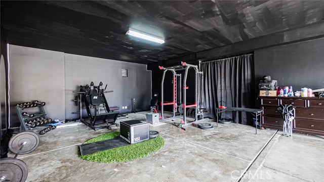 Detail Gallery Image 33 of 41 For 11938 Tiffany, Victorville,  CA 92392 - 4 Beds | 3 Baths