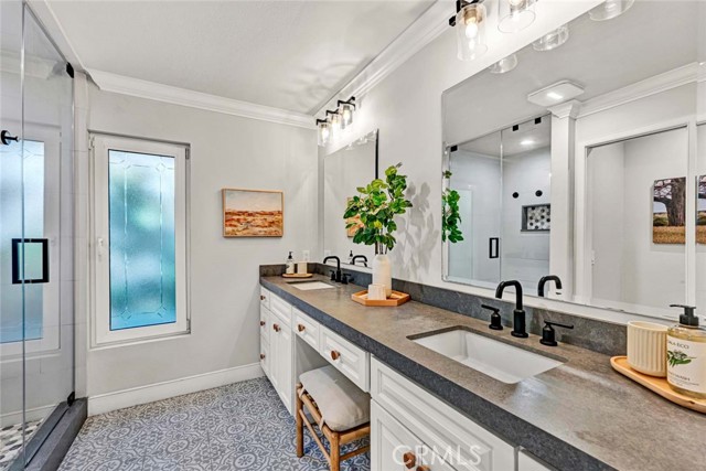 Detail Gallery Image 16 of 35 For 1016 Castlegate Ln, North Tustin,  CA 92705 - 5 Beds | 3/1 Baths