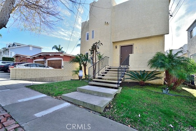 517 Francisca Avenue, Redondo Beach, California 90277, ,Residential Income,Sold,Francisca,PW23015235