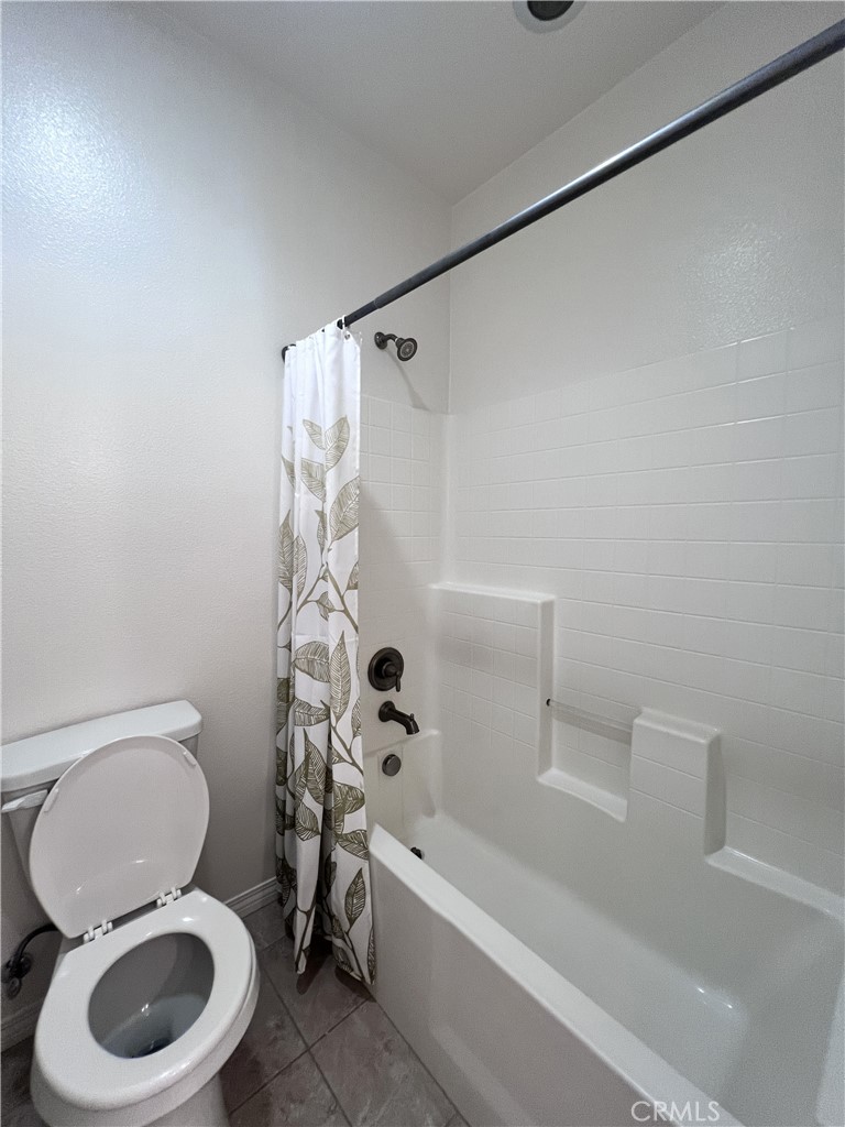 https://media.crmls.org/medias/6889efb6-0e56-443f-a90a-56432a8ed48f.jpg?preset=X-Large