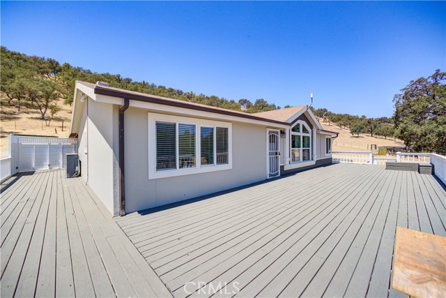 4920 Ranchita Vista Way, San Miguel CA: https://media.crmls.org/medias/688b708d-cfca-42ef-be07-cccc38df80dd.jpg