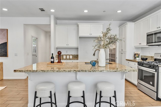 10578 Wells Drive, Rancho Cucamonga CA: https://media.crmls.org/medias/688b9790-5fee-47c9-aeea-f2321b149b3e.jpg