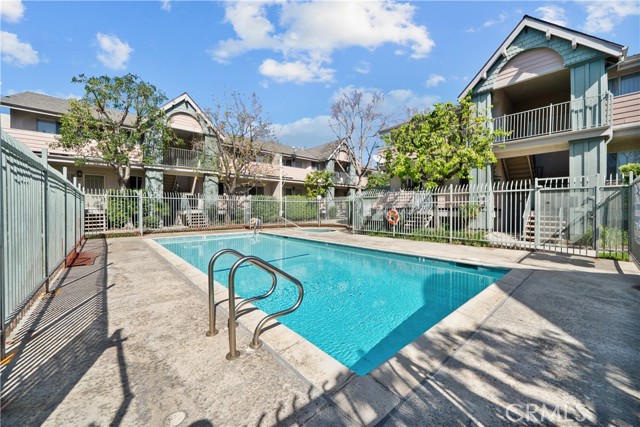 Detail Gallery Image 32 of 43 For 13144 Bromont, Sylmar,  CA 91342 - 2 Beds | 2 Baths