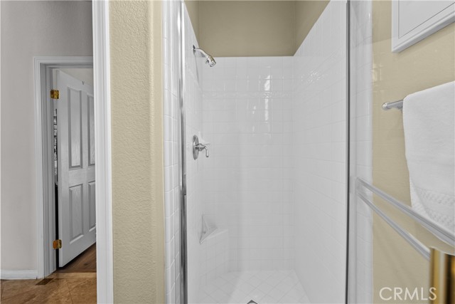 Detail Gallery Image 5 of 56 For 21736 Redwood Canyon, Saugus,  CA 91390 - 4 Beds | 4 Baths