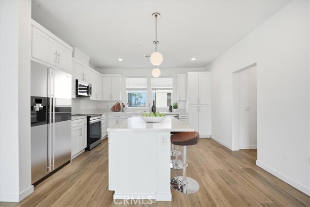 Detail Gallery Image 11 of 37 For 9367 via Azul, Pico Rivera,  CA 90660 - 3 Beds | 2/1 Baths