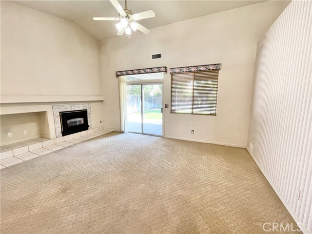 Detail Gallery Image 4 of 41 For 224 Stonewood Dr, Los Banos,  CA 93635 - 3 Beds | 2 Baths